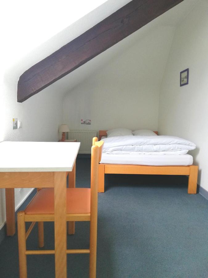 Auberge De Jeunesse Hi ปองติวี ภายนอก รูปภาพ